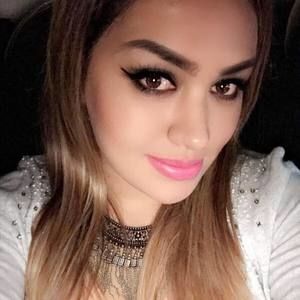 Meet your Posher, Juliana